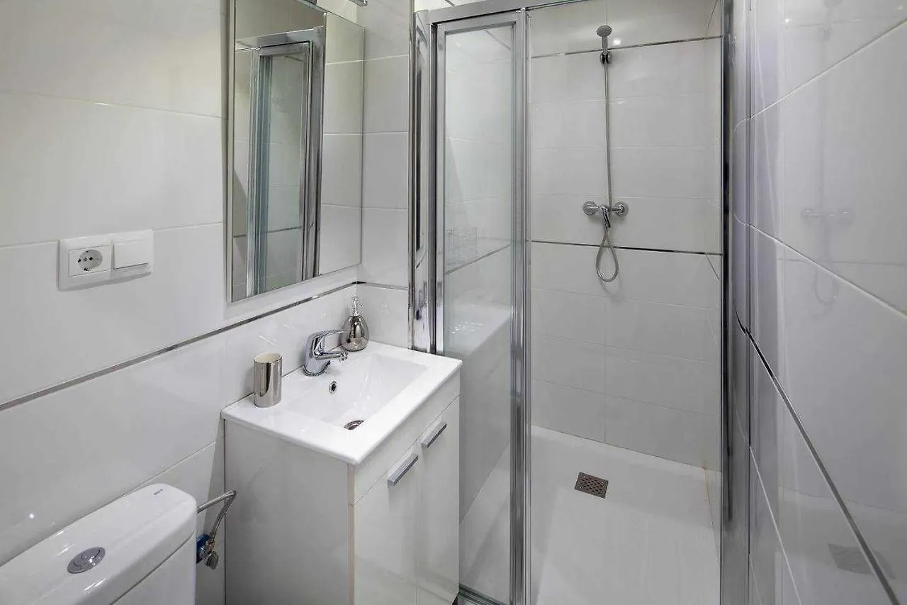 Wanderlust Malaga Apartamentos 2